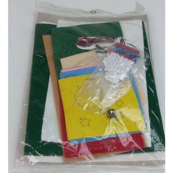 Designs For The Needle Santa Christmas Stocking - Picture 4 of 4